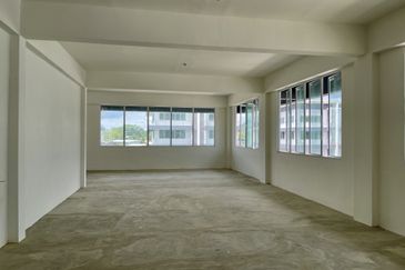 26 Industrial Park Jalan Batu Kawa, 