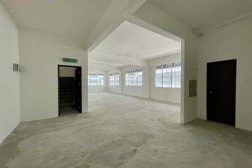 26 Industrial Park Jalan Batu Kawa, 