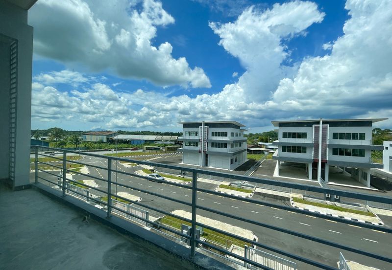 26 Industrial Park Jalan Batu Kawa, 