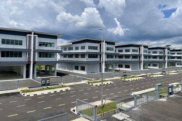 26 Industrial Park Jalan Batu Kawa, 