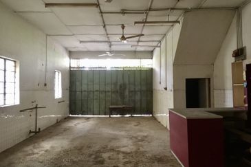 Corner Shophouse @ Jalan Palm Kuching 