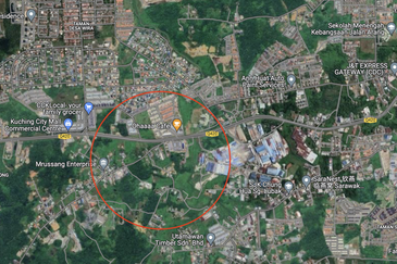 Road side land @ Jalan Datuk Stephen Yong Link 