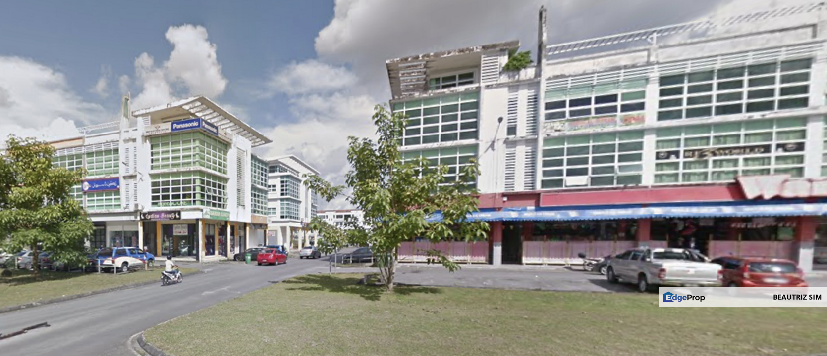 3-storey shophouse @ Riveredge, Kuching , Sarawak, Kuching