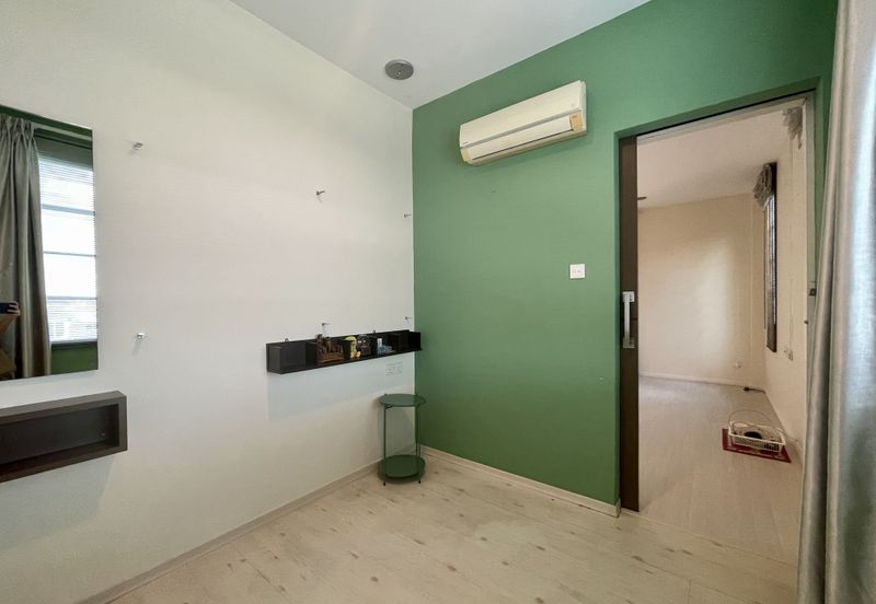 Park Avenue Apartment