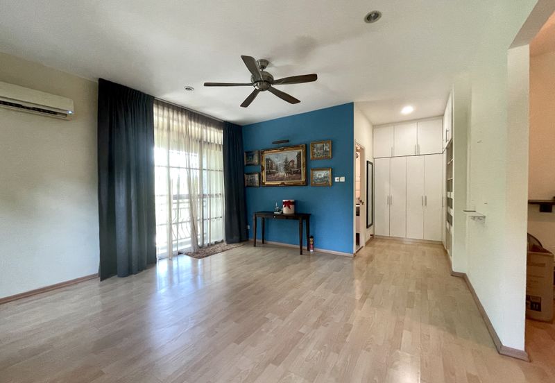 Park Avenue Apartment