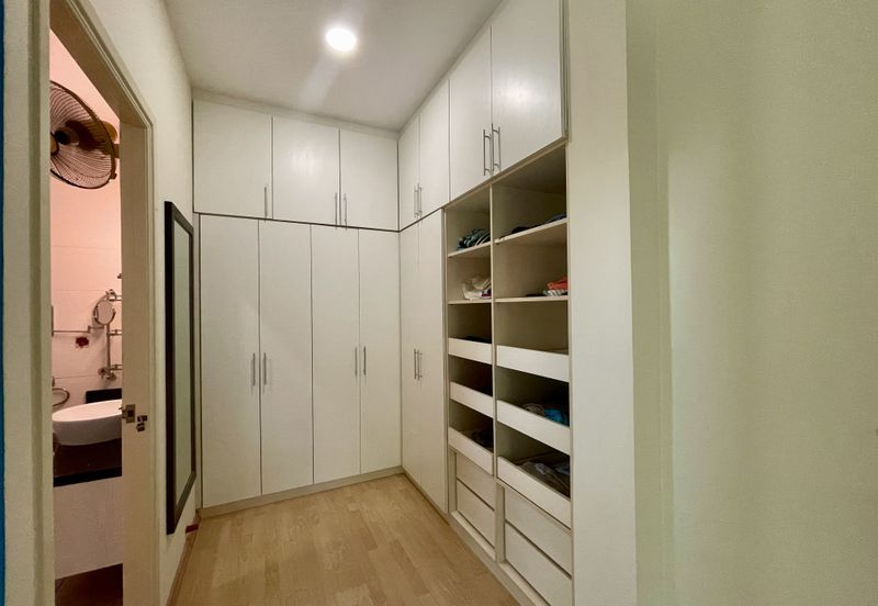 Park Avenue Apartment