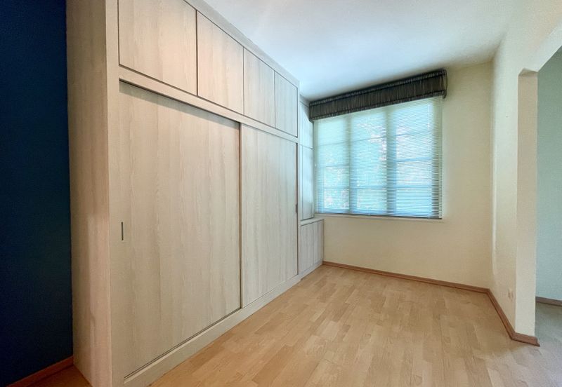 Park Avenue Apartment