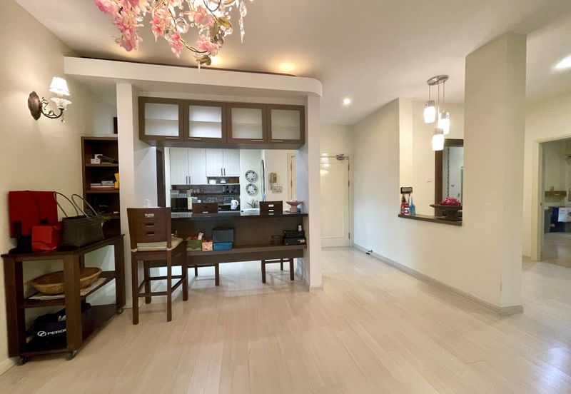 Park Avenue Apartment