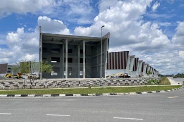  Detached Showroom Pines Square, Batu Kawa