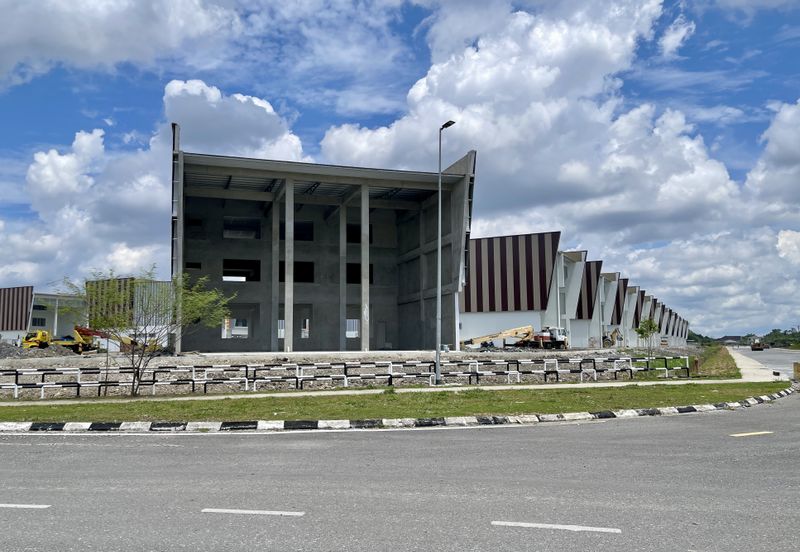  Detached Showroom Pines Square, Batu Kawa