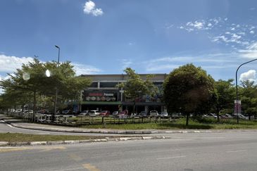 3-storey Shophouse Matang Hub, Matang Jaya