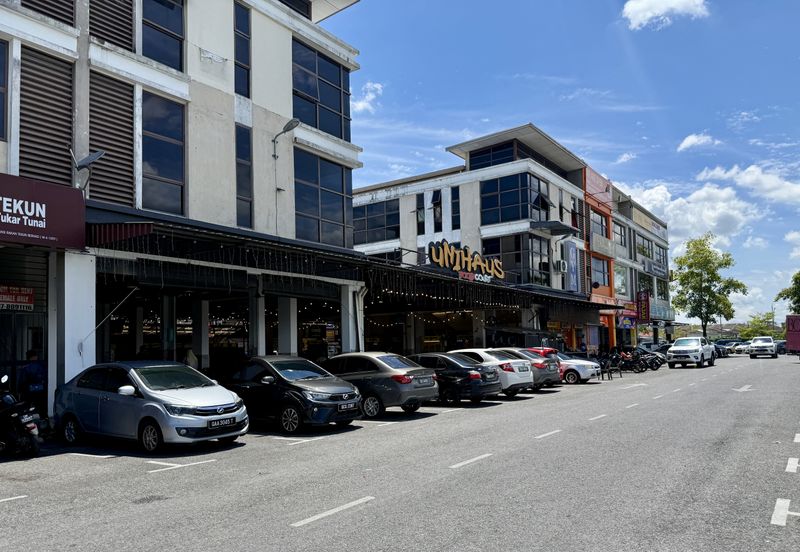 3-storey Shophouse Matang Hub, Matang Jaya