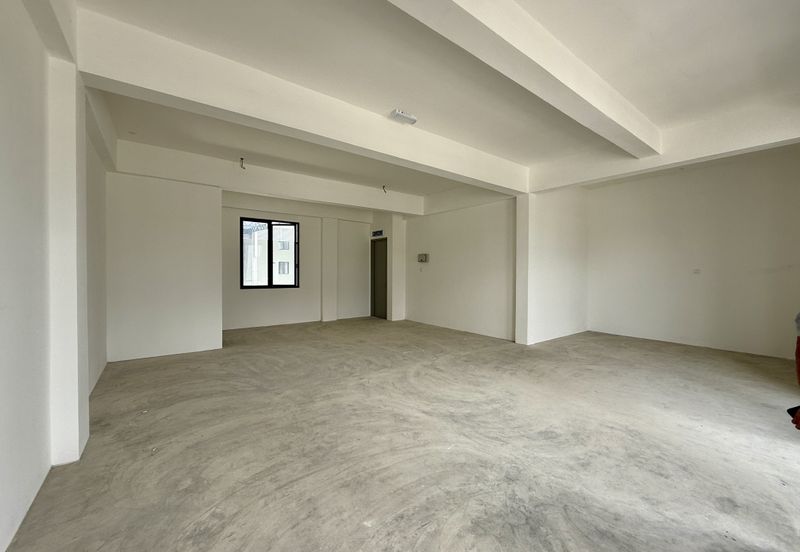 3-storey Semi-detached Showroom Pines Square, Jalan Batu Kawa