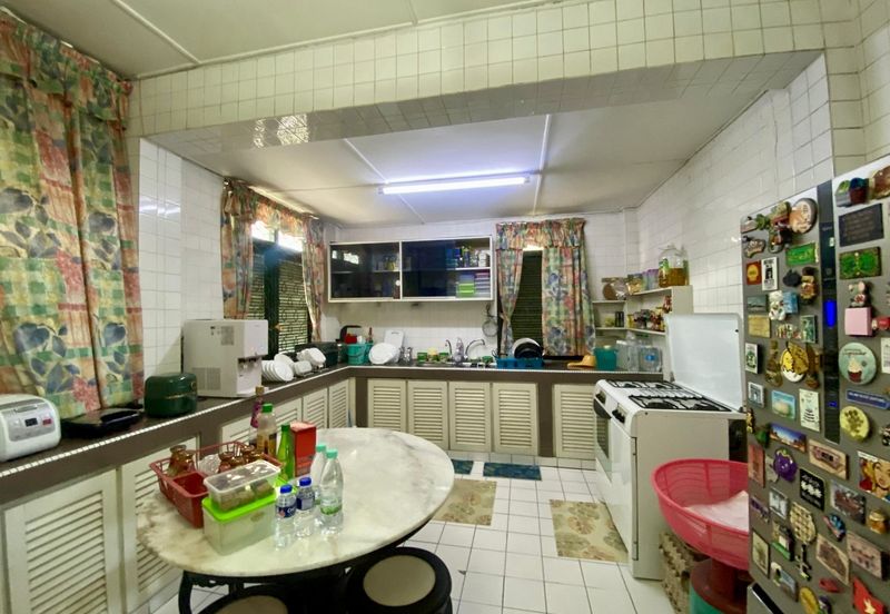 Jalan Urat Mata, Tabuan Jaya