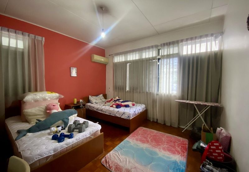 Jalan Urat Mata, Tabuan Jaya