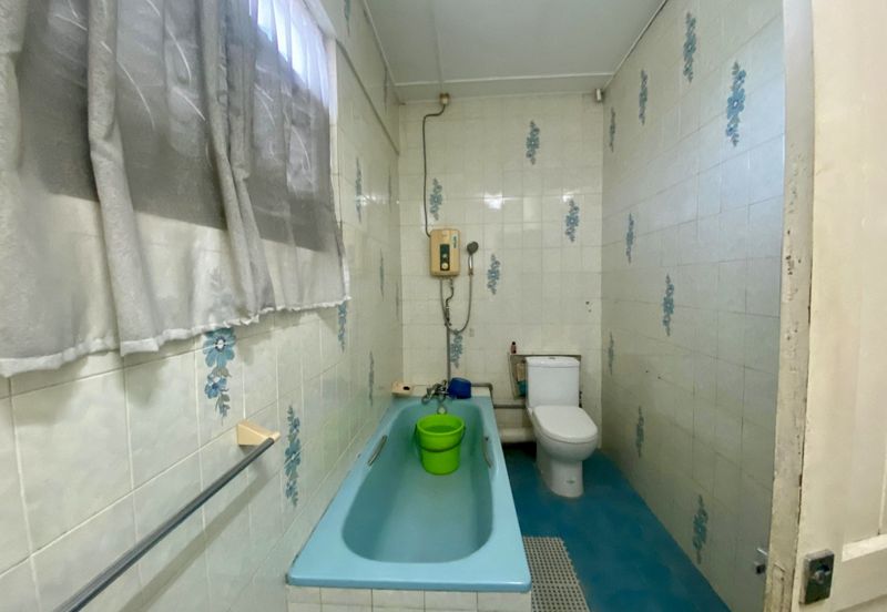 Jalan Urat Mata, Tabuan Jaya