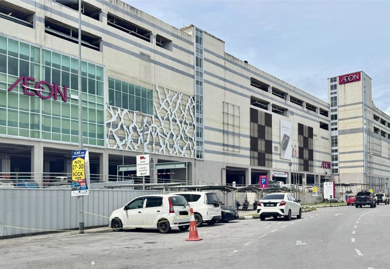 4-Storey Shophouse,  Bormill Estate