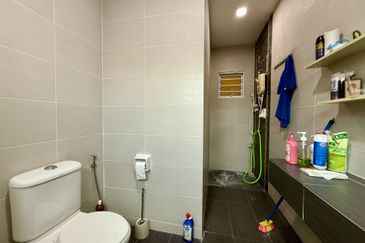 2-storey Terrace Corner Tabuan Tranquillity