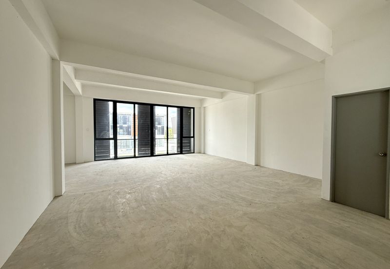 3-storey Semi-detached Showroom Pine Square, Jalan Batu Kawa