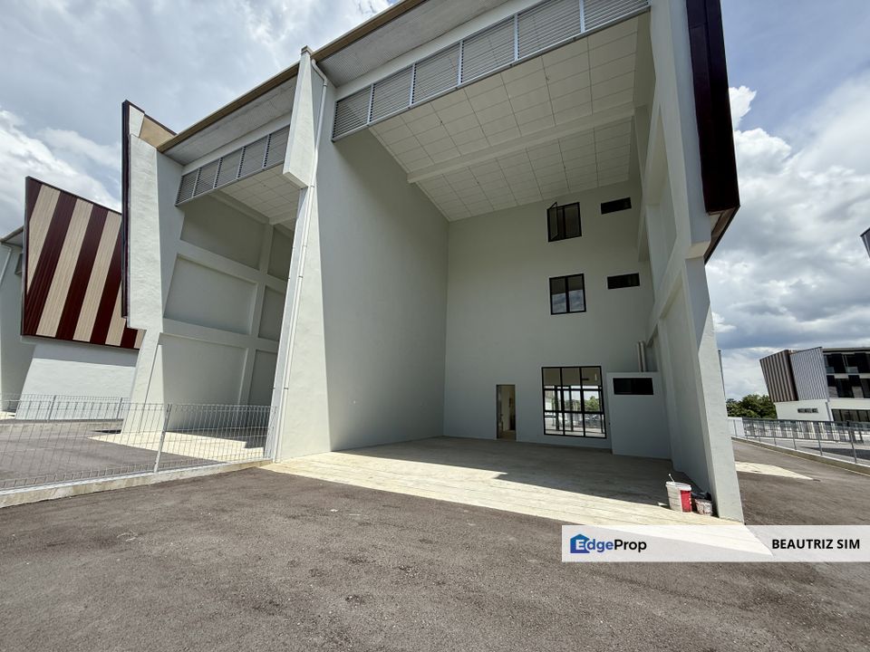 3-storey Semi-detached Showroom Pine Square, Jalan Batu Kawa, Sarawak, Kuching