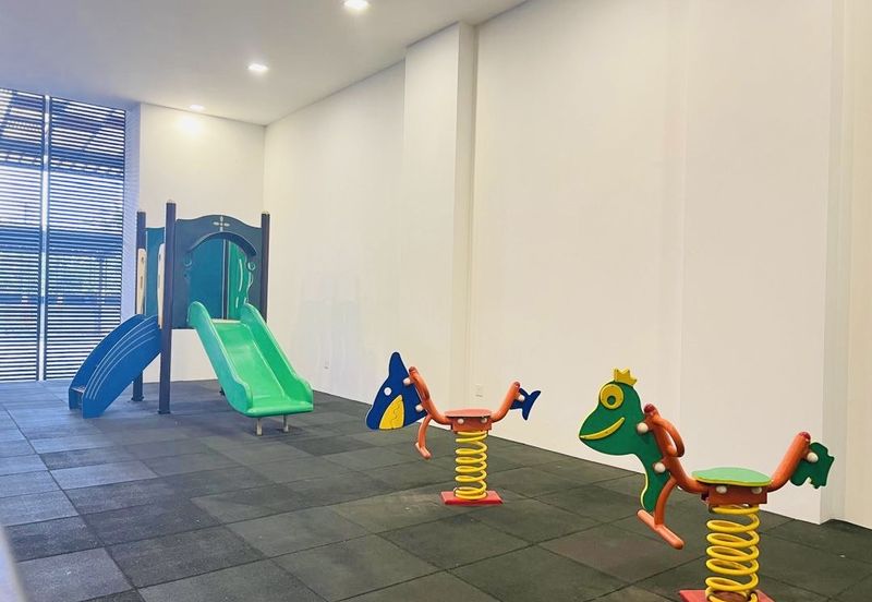 Fulton Park Apartment