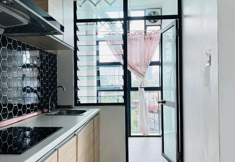 Fulton Park Apartment