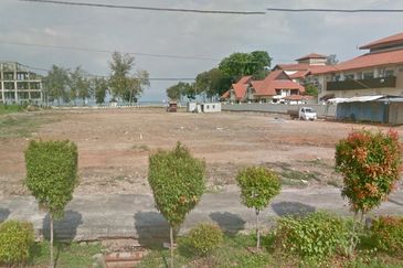 Telok Kemang Beach Commercial Land - Fire Sale