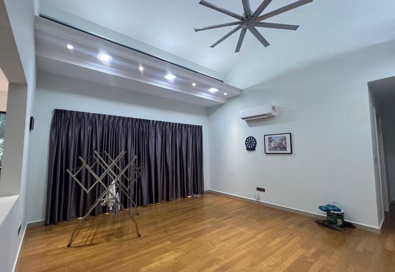 Noble Park @ East Ledang