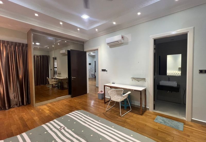 Noble Park @ East Ledang