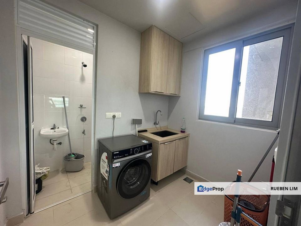 Southern Marina Condominium For Sale and Rent – Full Sea View, Fully Furnished, Johor, 