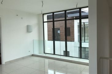 Home Tree, Long Branch @ Kota Kemuning, Shah Alam