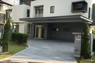 Home Tree, Long Branch @ Kota Kemuning, Shah Alam