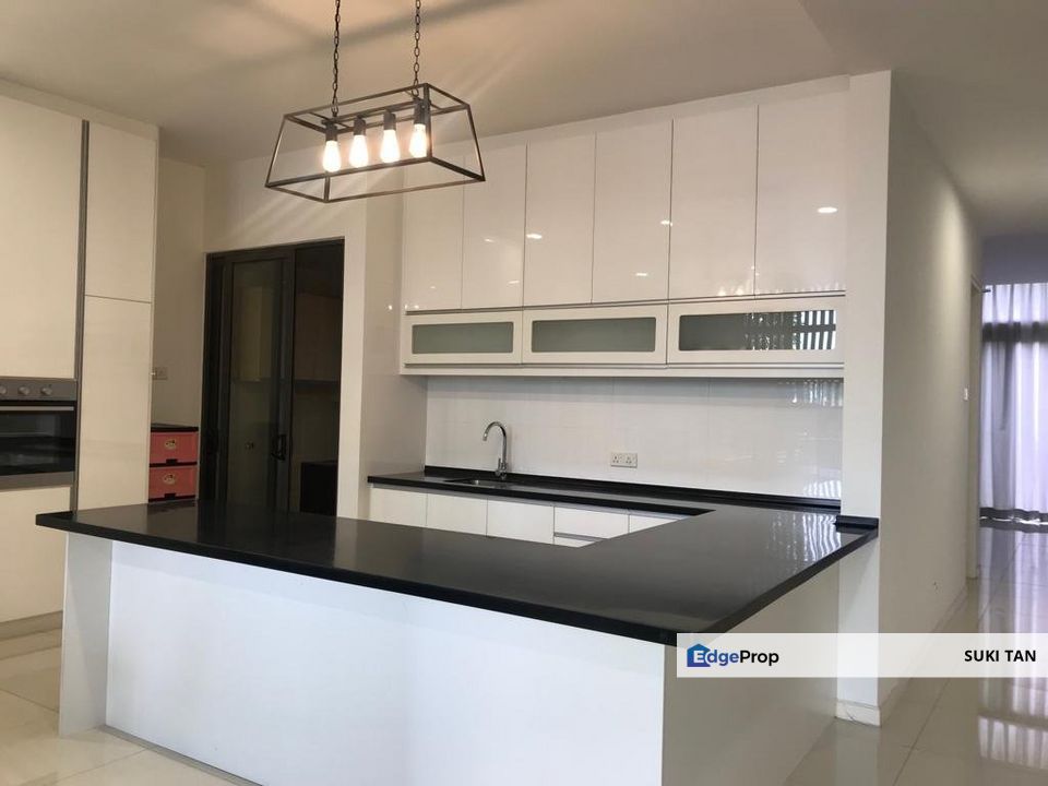 R【Lake View Renovated】Tasteful Superlink in Reed, Sungai Besi, Kuala Lumpur, Sungai Besi