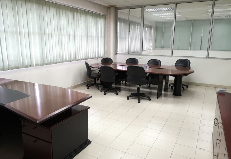 PUCHONG WAREHOUSE FOR SALE