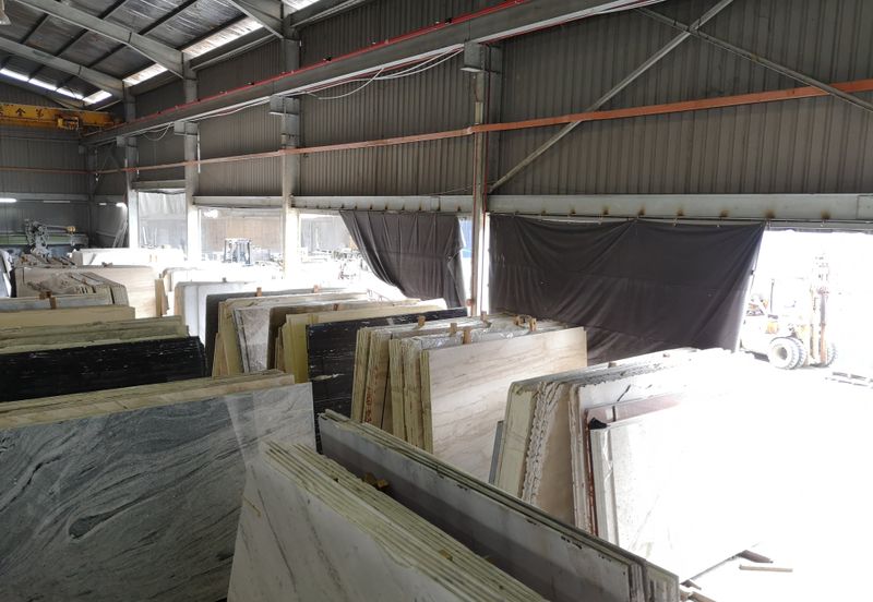 PUCHONG WAREHOUSE FOR SALE