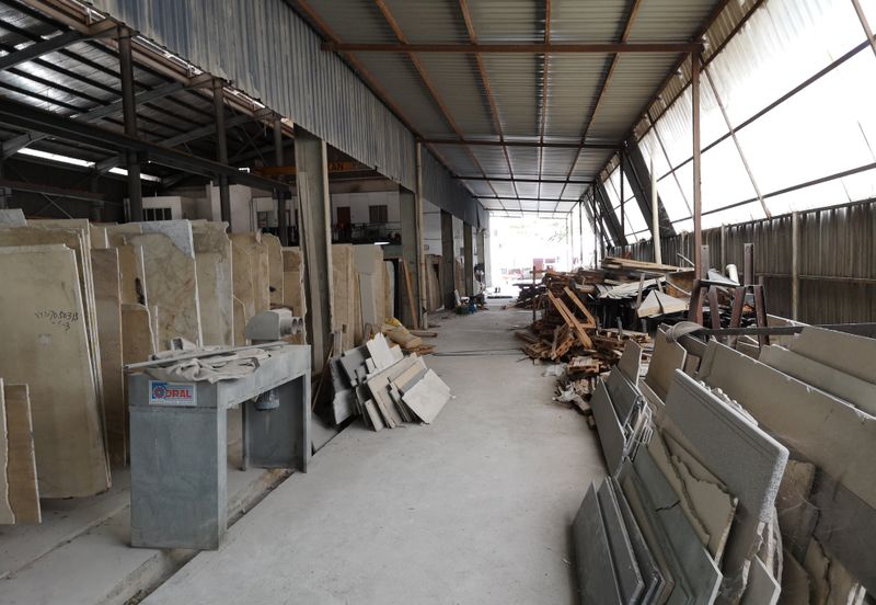 PUCHONG WAREHOUSE FOR SALE