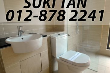 Lake Fields - Trilliums