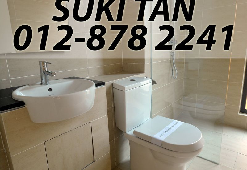 Lake Fields - Trilliums