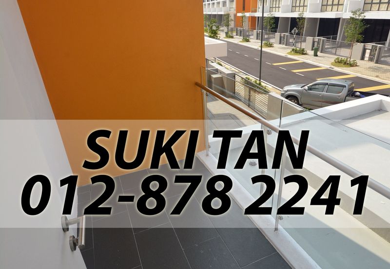 Lake Fields - Trilliums