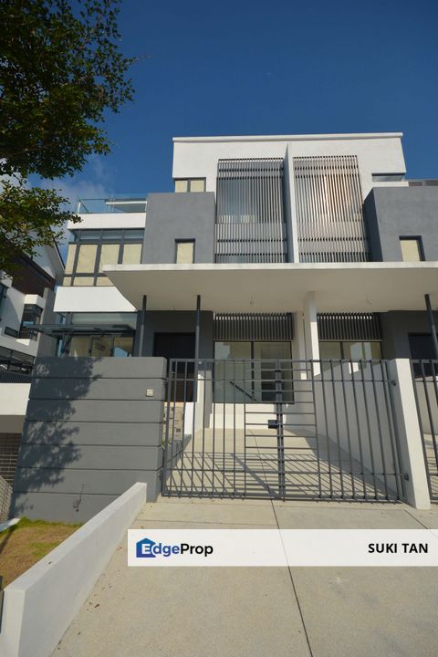 G【A Luxurious Home!】Expansive Semi-D with Lift, Pool, and Underground Parking for 7 Cars, Kuala Lumpur, Sungai Besi