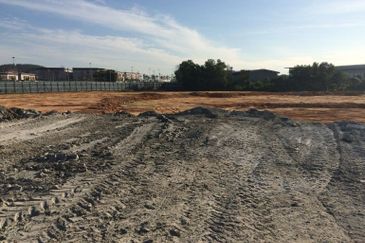 Industrial Land Jalan Tasik Puteri Kundang Rawang