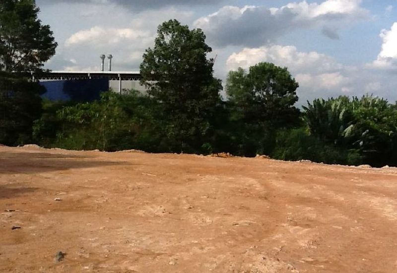 Industrial Land Jalan Tasik Puteri Kundang Rawang