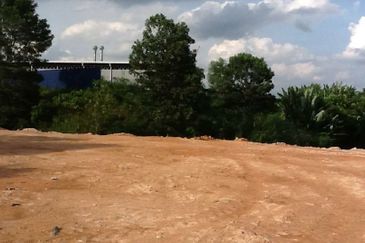 Industrial Land Jalan Tasik Puteri Kundang Rawang