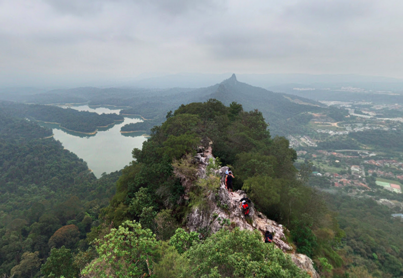 Hill resort surrounded by nature (RM70psf)