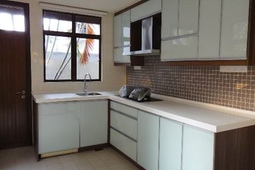 Damansara Heights - modern balinese (gated)