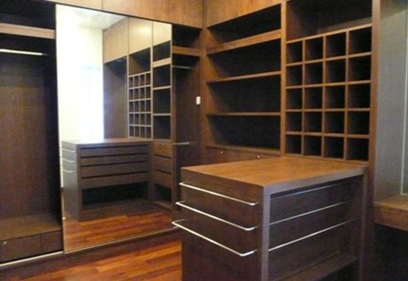 Large pool, park 8 cars (GOOD BUY!!) 