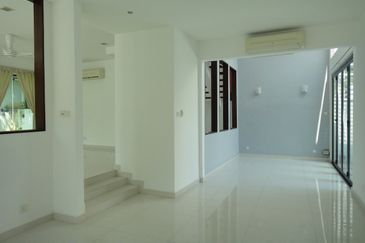 Bukit Pantai - KLCC view (9100sf land)