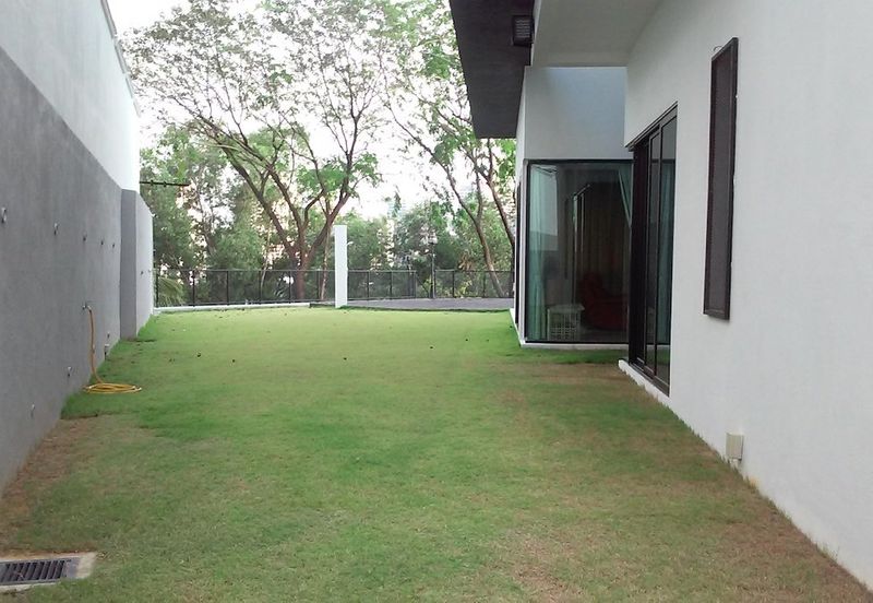 DH - Guarded, Lift, nice view, wheelchair friendly