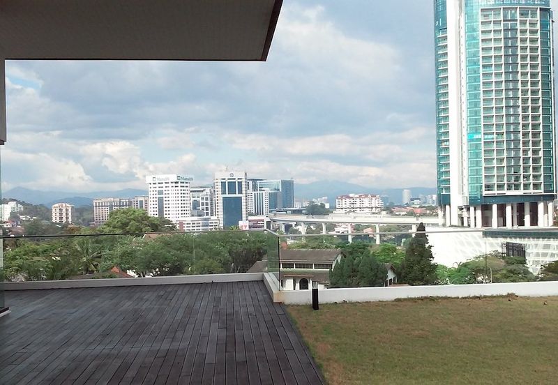 DH - Guarded, Lift, nice view, wheelchair friendly