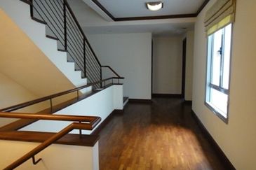 Sri Bukit Persekutuan